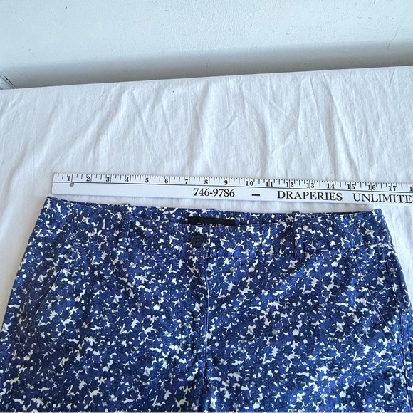 Talbot' Floral Signature Capris Pants - Picture 13 of 15